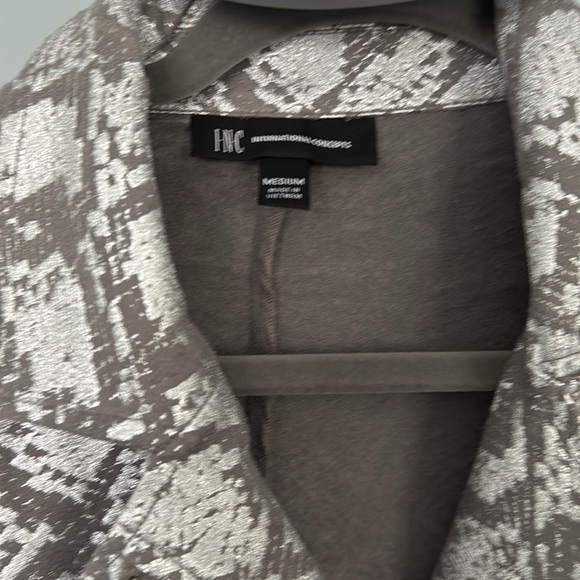 Sparkly and shiny silver python print jacket - Picture 3 of 10